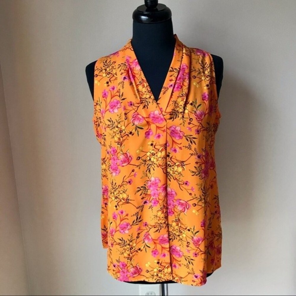 VIOLET + CLAIRE Shirt Orange Floral Top V-neck Sleeveless Blouse Pullover